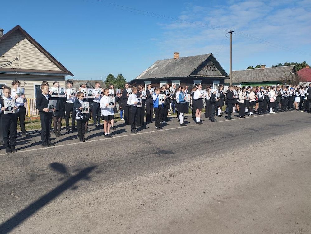 Митинг, посвященный Дню Победы в агрородке Струга Столинского района. Фото:телеграм-канал «Новости Столина».