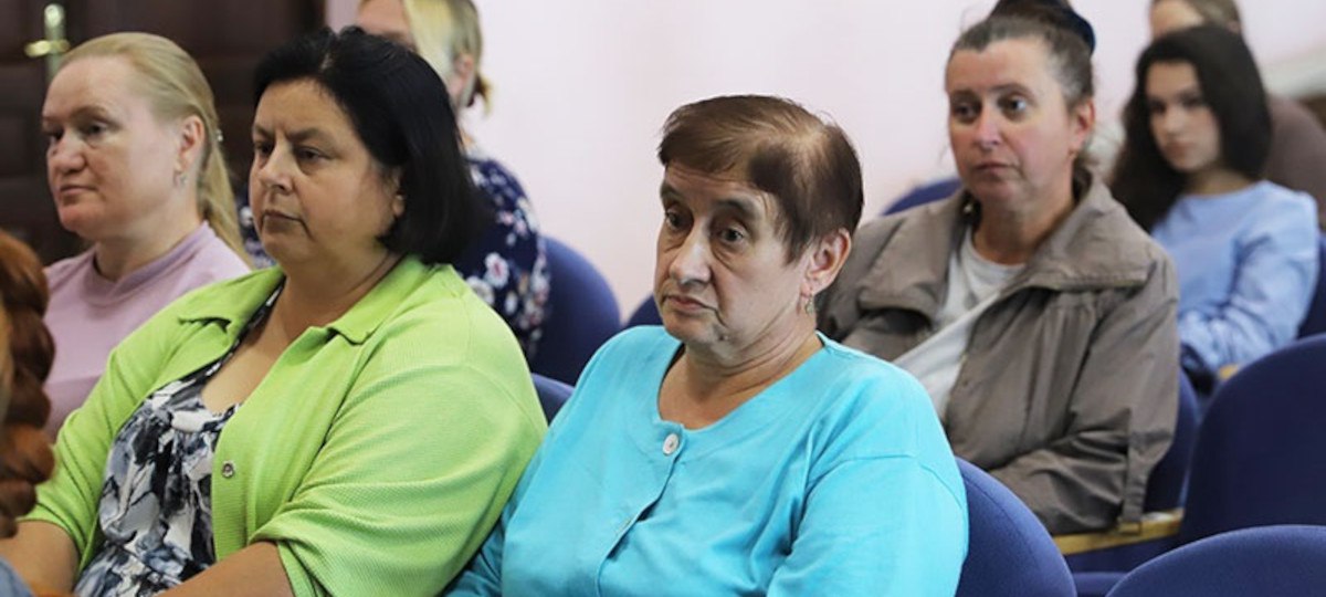 Жители Уваровичей жалуются на грязную воду