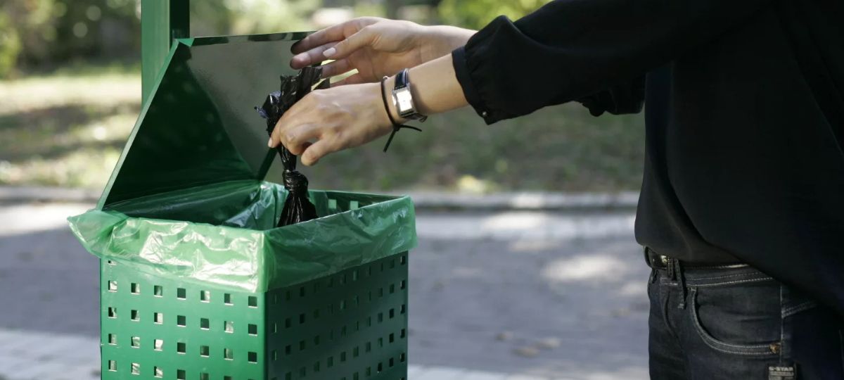 Урны, собаки