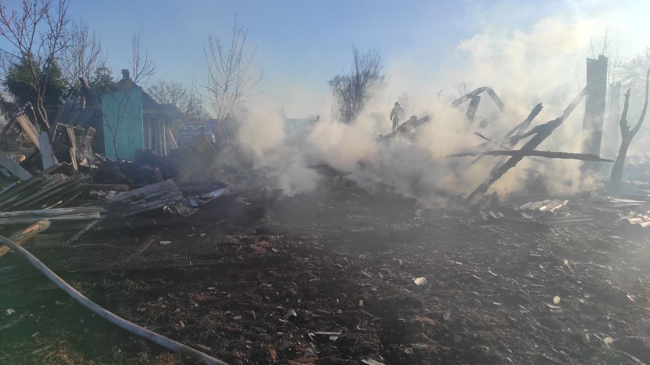 Последствия пожара в Малоритском районе в деревне Антоново.