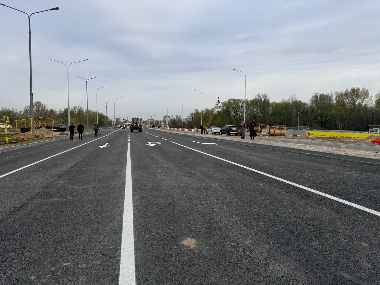 Возобновление движения по улице Махновича на участке от съезда с путепровода до перекрестка с Варшавским шоссе.