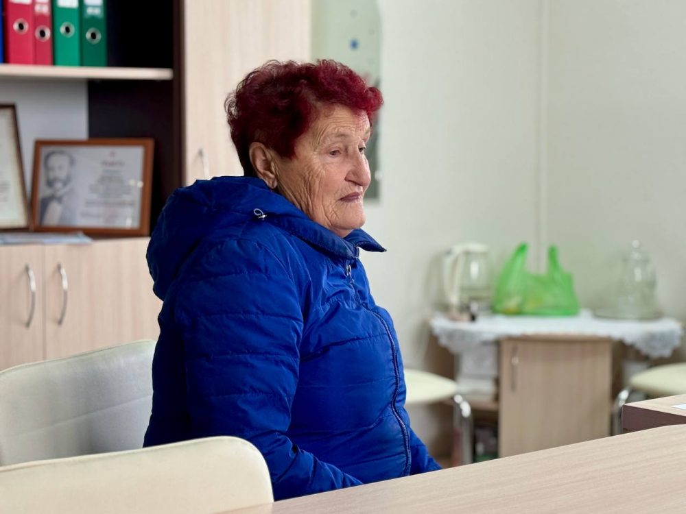 Жительница Николаева на приеме у депутата 22 сентября 2026 года. Фото: «Навiны Камянеччыны»